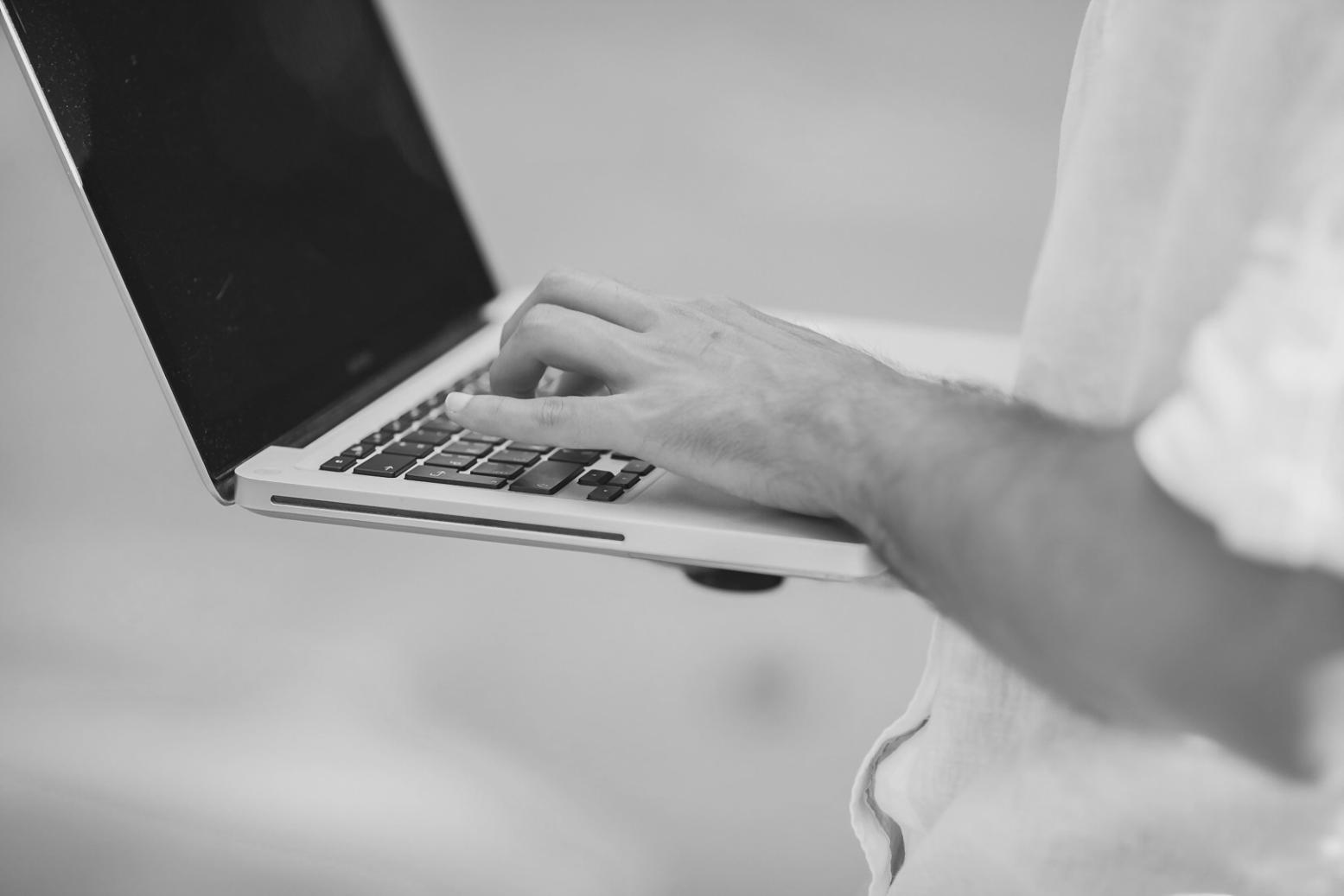 Cybersecurity-Schulung an mehreren Arbeitsplätzen mit praktischen Übungen